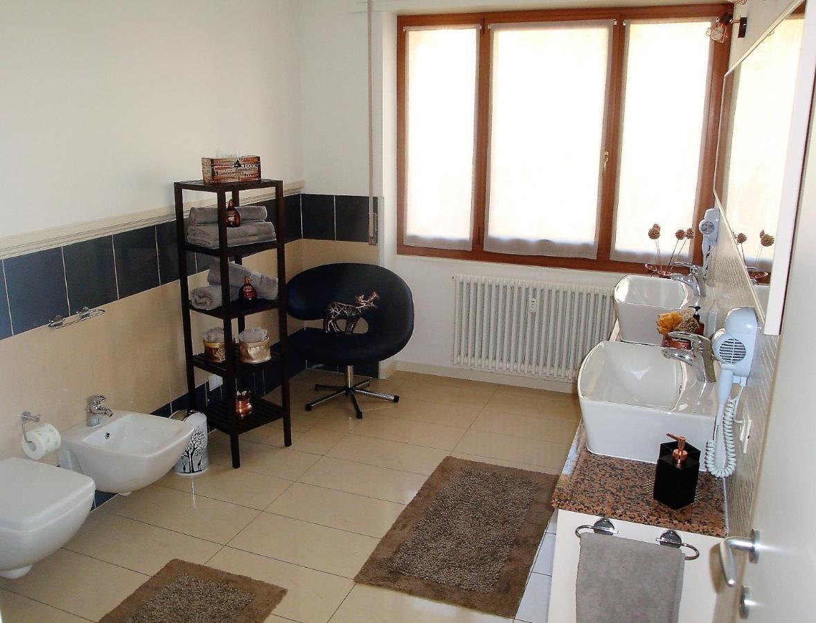 Lucini Ai Portici Apartment ตีราโน ภายนอก รูปภาพ