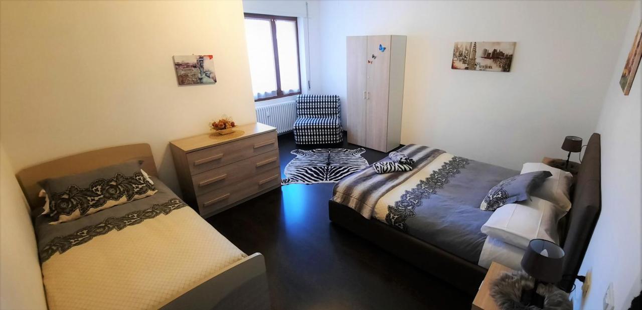Lucini Ai Portici Apartment ตีราโน ภายนอก รูปภาพ