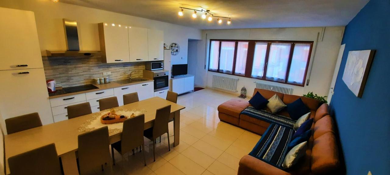 Lucini Ai Portici Apartment ตีราโน ภายนอก รูปภาพ