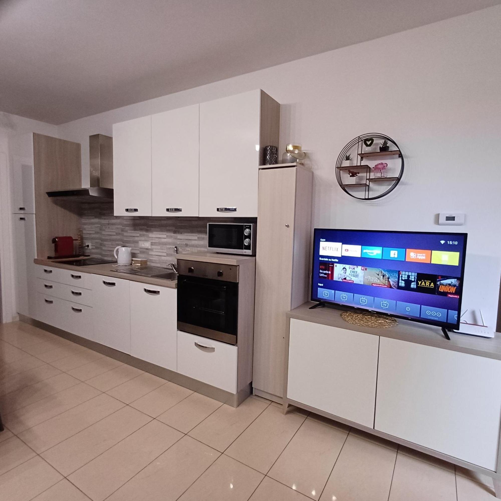 Lucini Ai Portici Apartment ตีราโน ภายนอก รูปภาพ